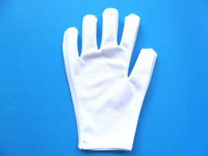 ถุงมือ TC สีขาว และ ถุงมือ poly แบบขอบปล่อยข้อหรือถุงมือจราจร