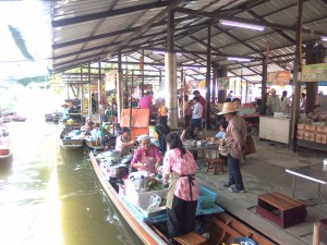 ตลาดน้ำวัดสะพาน